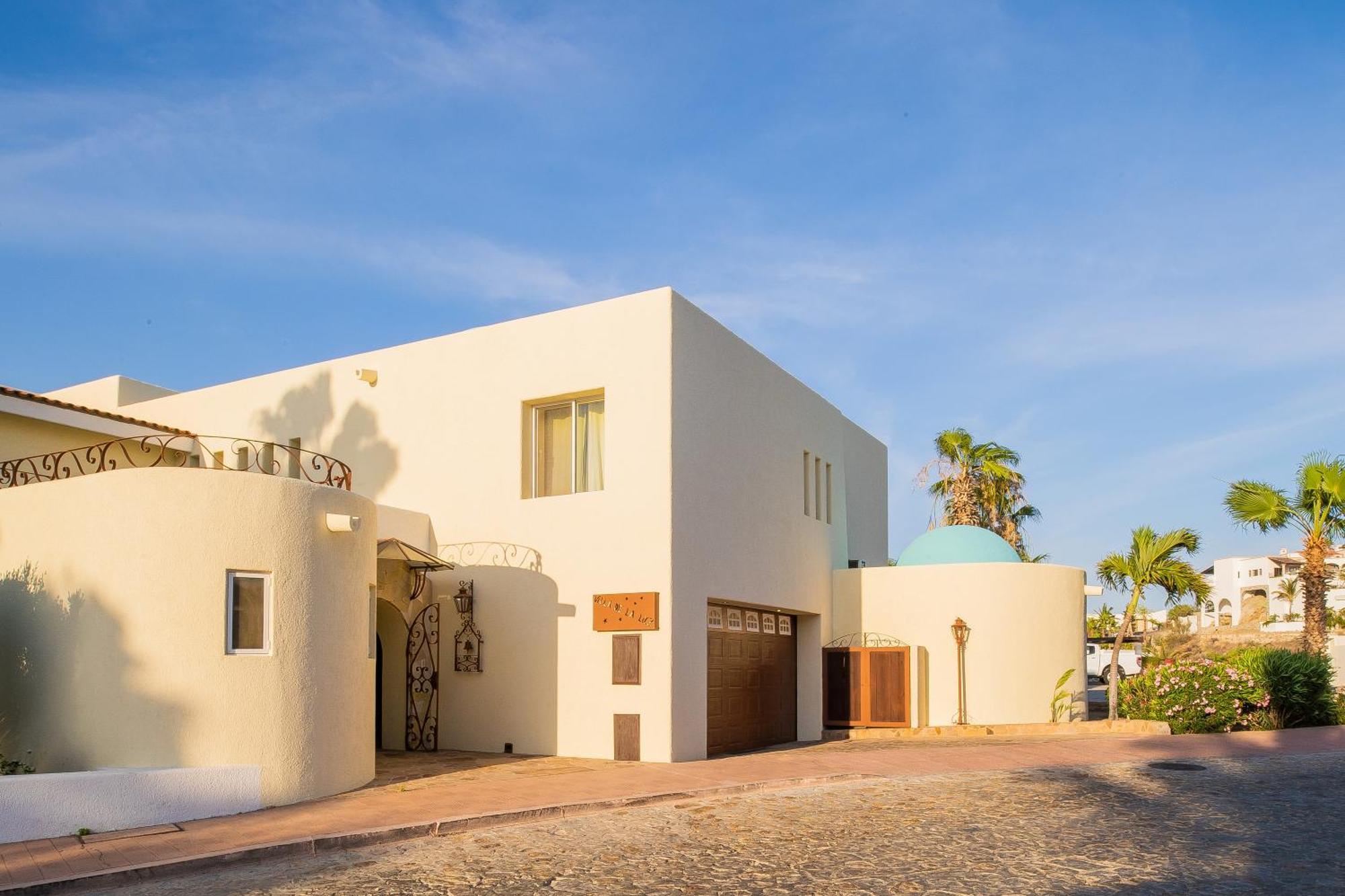 Villa De La Luz